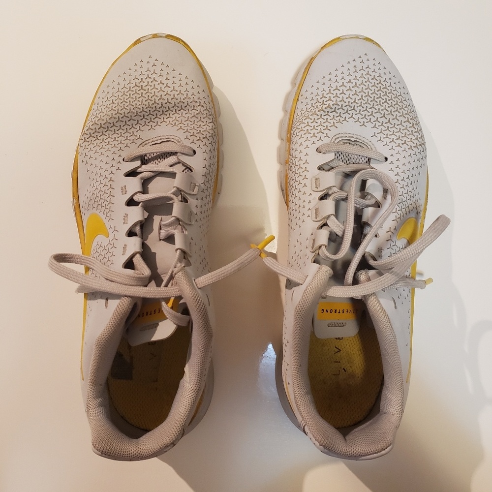 👟Womens Nike Free Livestrong Runners